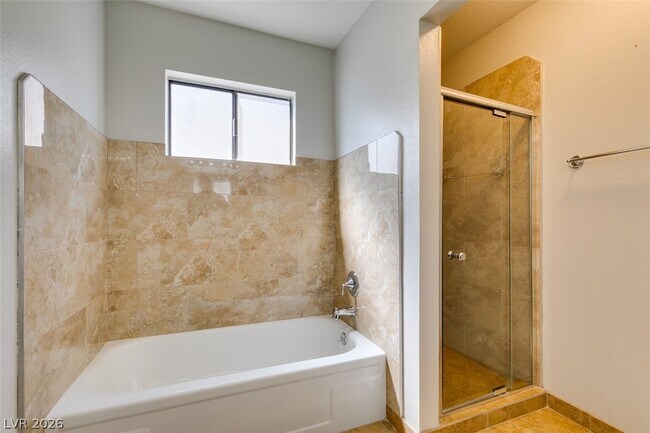 Building Photo - 3221 E Rochelle Ave