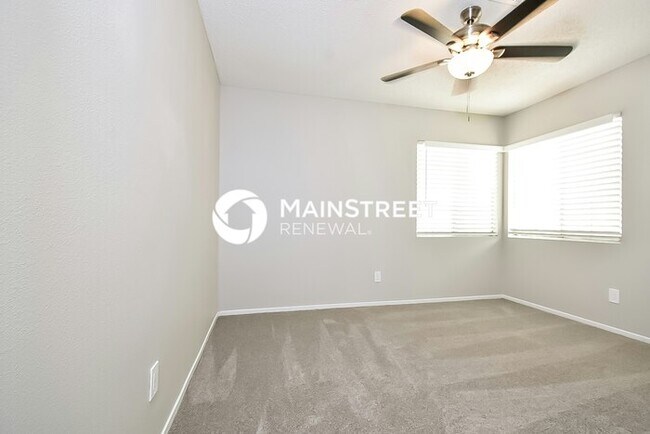 Building Photo - 4 Bedroom Pet-Friendly Home in LAS VEGAS, NV with Main Street Renewal