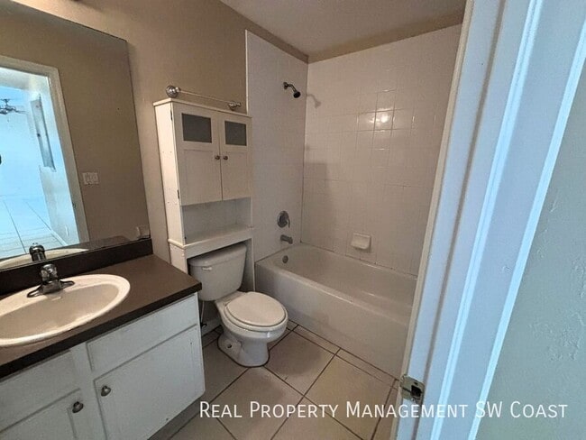 Building Photo - 125 John Ave S