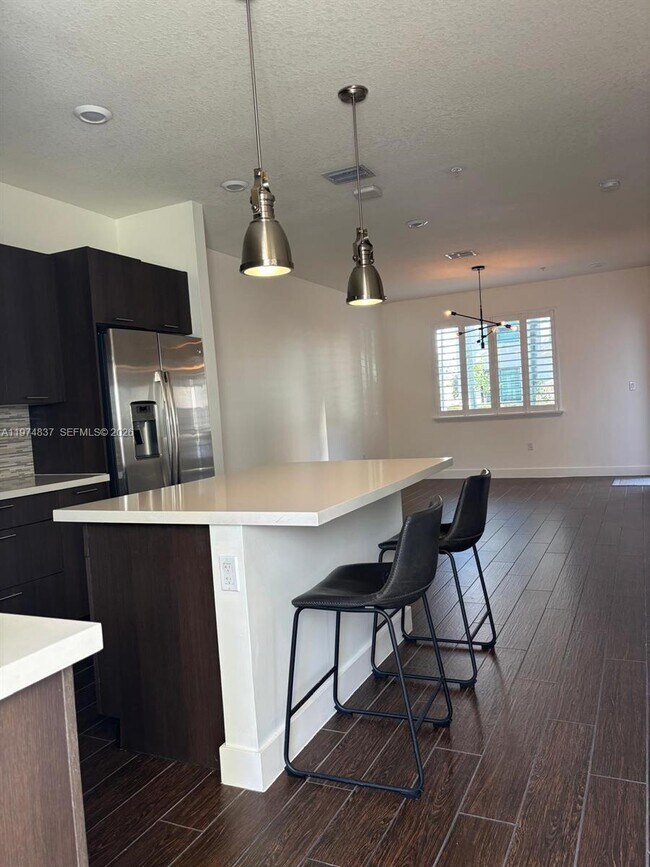 Building Photo - 4700 NW 84th Ave