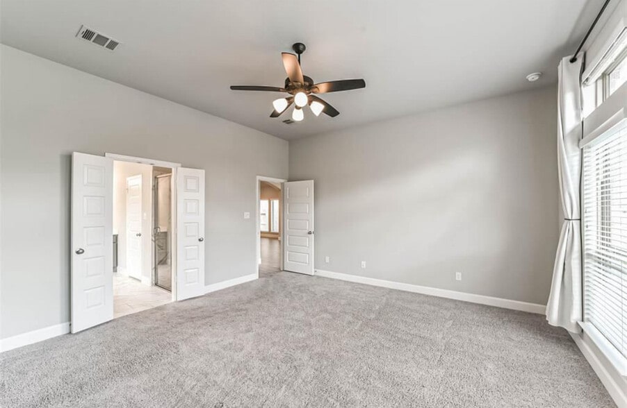 Building Photo - 23918 Cedar Glade Ln