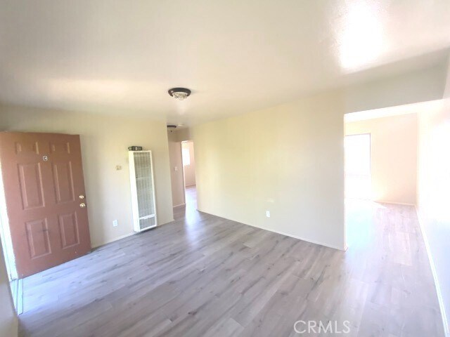 Building Photo - 15129 Elm Ct