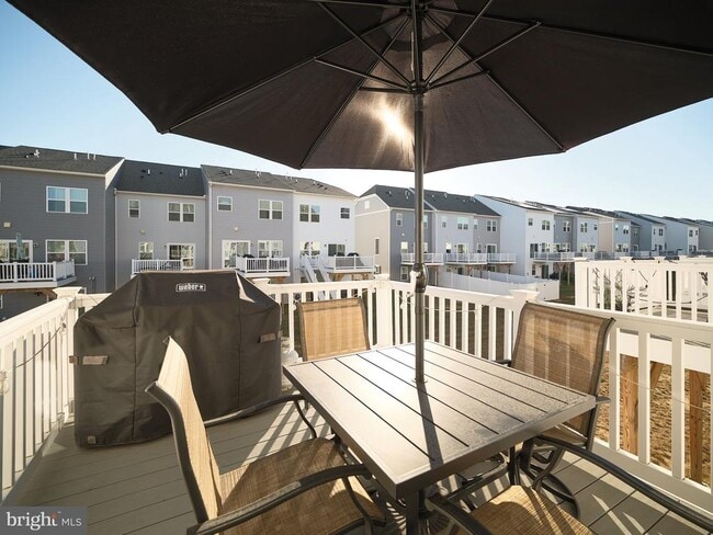 Building Photo - 39 Ortiz Dr