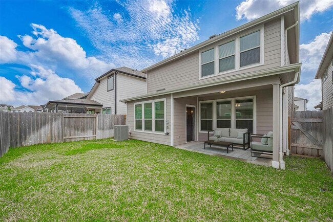 Building Photo - 3414 Signor Dr