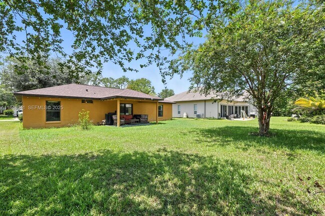 Building Photo - 20 Bennett Ln