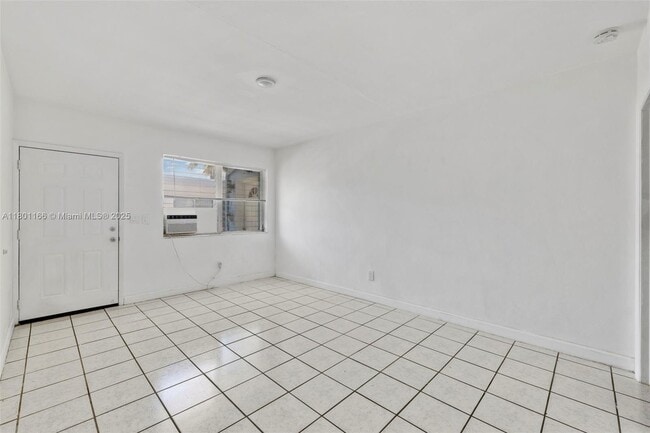 Building Photo - 770 83rd St
