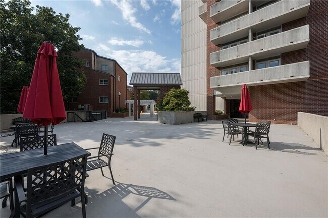 Building Photo - 375 Ralph McGill Blvd NE