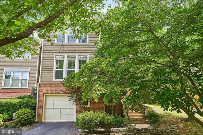 Building Photo - 1230 Weatherstone Ct