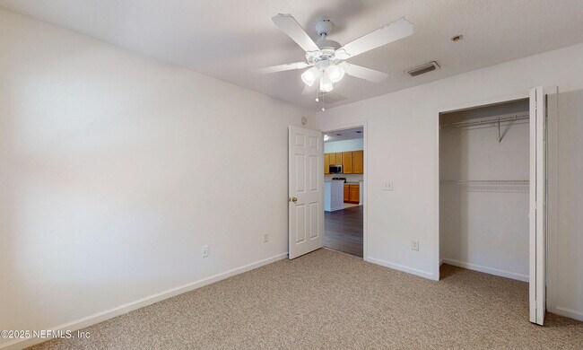 Building Photo - 7060 Deer Lodge Cir