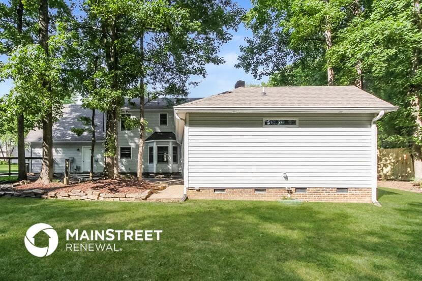 Building Photo - 8902 Hunters Pointe Dr