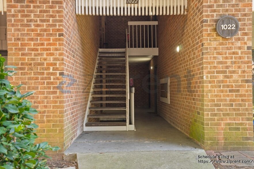 Building Photo - 1022 Sandlin Pl