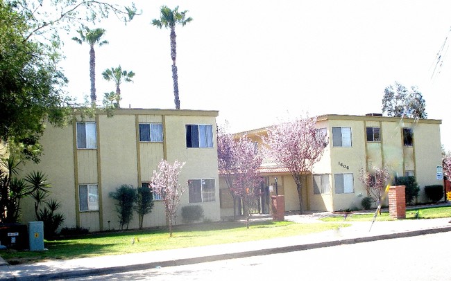 Building Photo - Santa Maria Creek Apartments