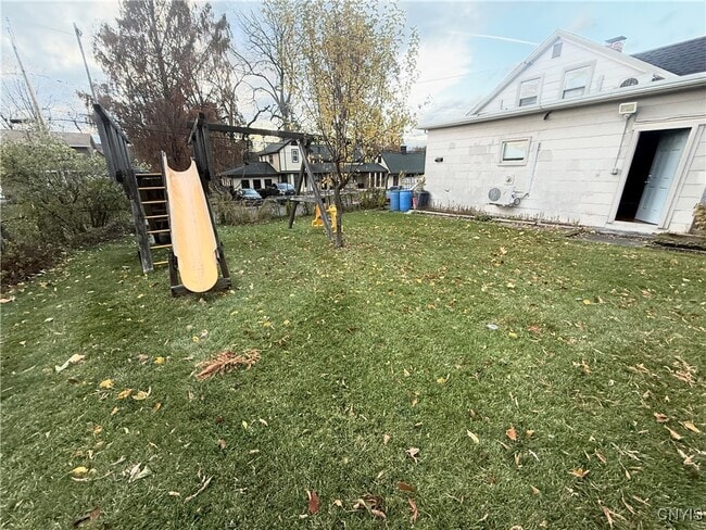 Building Photo - 222-220 E Seneca Turnpike