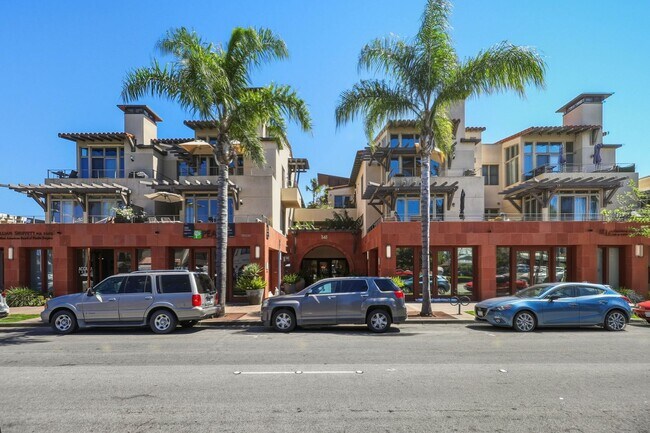 Building Photo - Luxurious Condominium | Rooftop Deck with Bay and Downtown Views