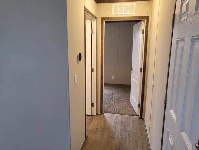 Building Photo - 84 Elm