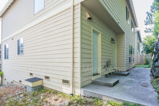 Building Photo - 13630 NE 203rd St