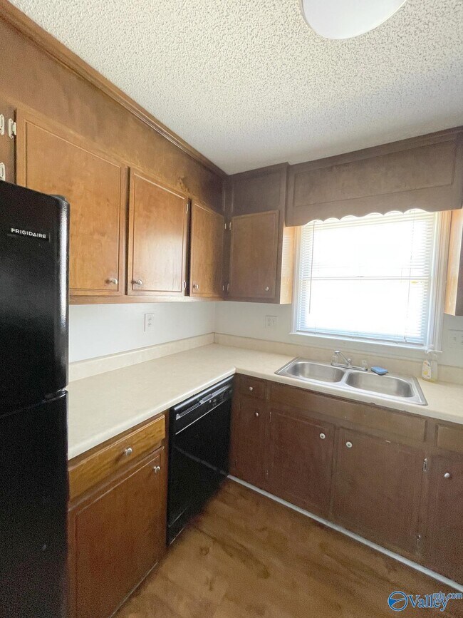 Building Photo - 1507 Halston Cir NW