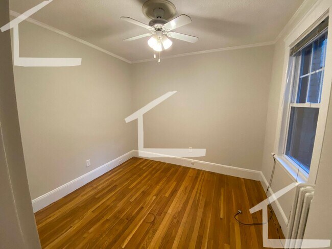 Building Photo - HOT BRIGHTON LISTING!!!!!!!!