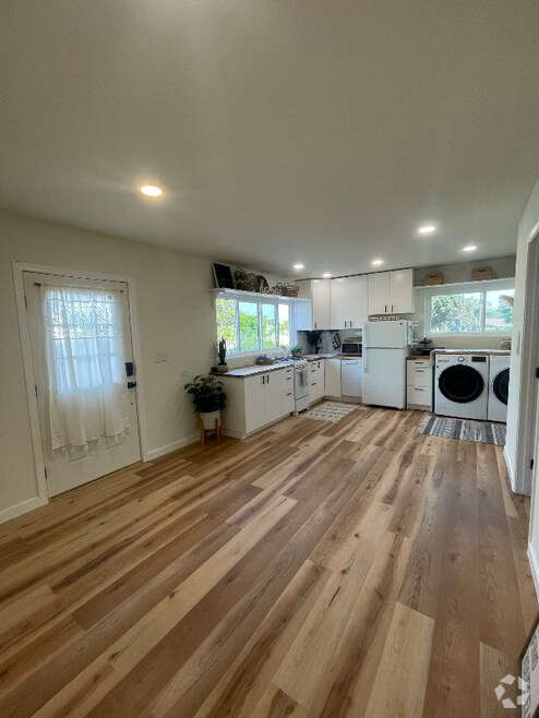 Building Photo - 942 Ruby Dr