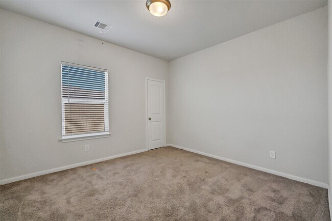 Building Photo - 6846 Termino Ln