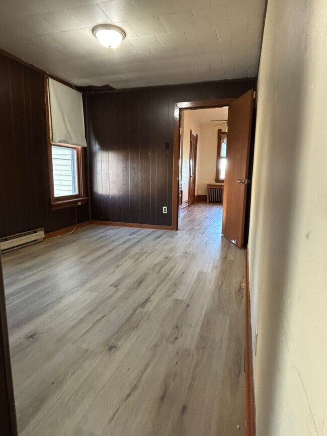 Building Photo - 117 Baltimore Ave