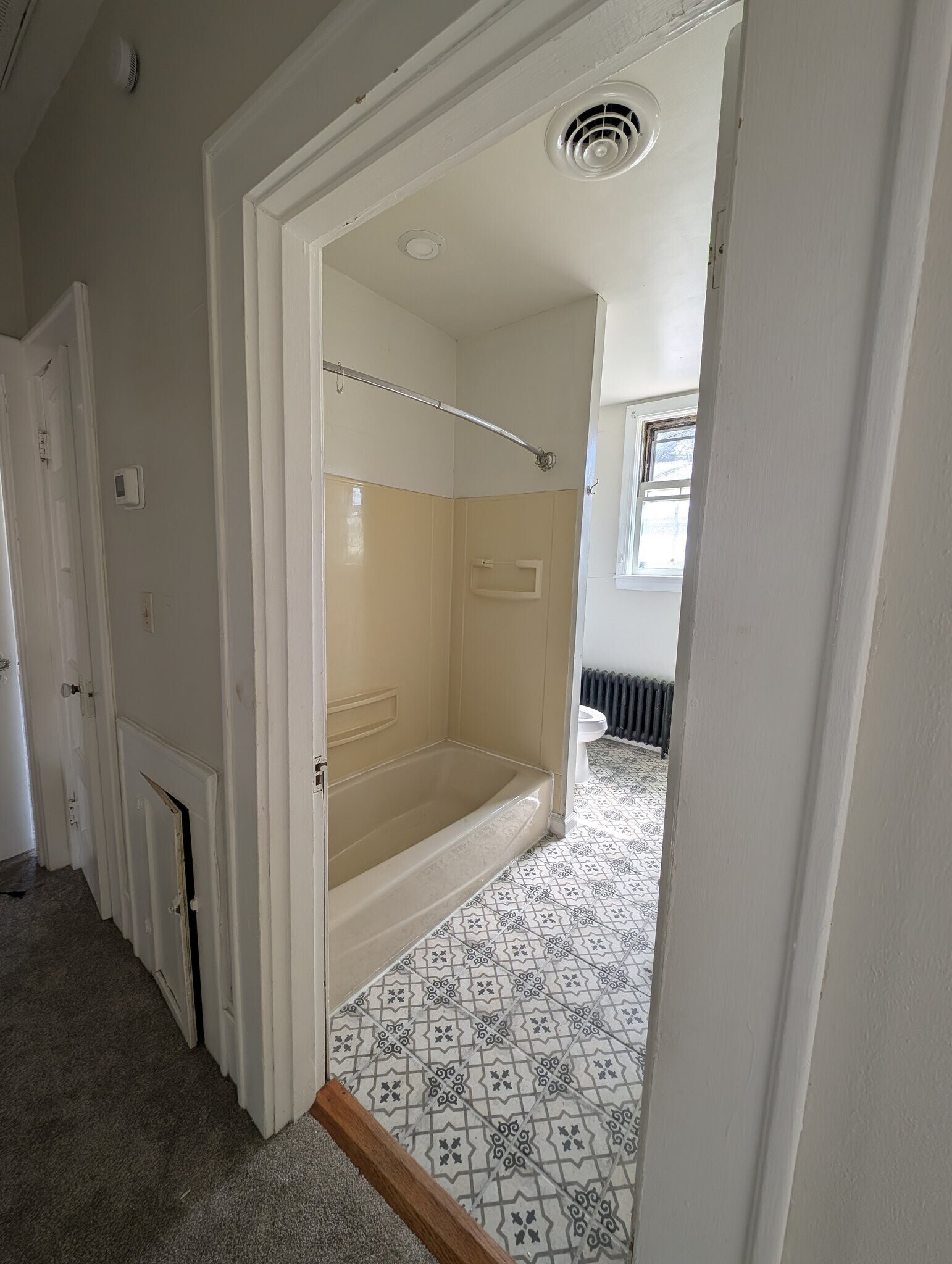 Building Photo - 117 1/2 Park Rd