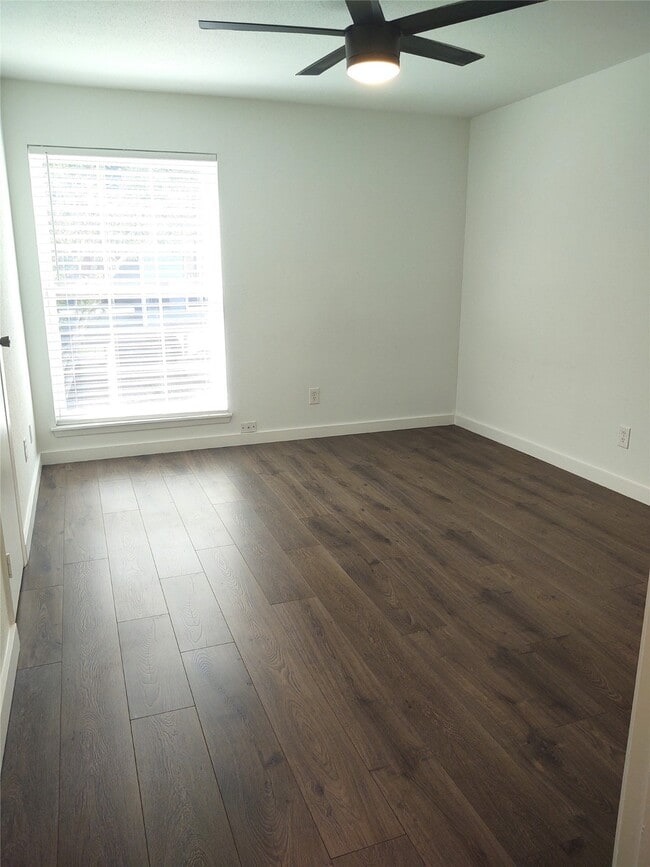 Building Photo - 18519 Egret Bay Blvd