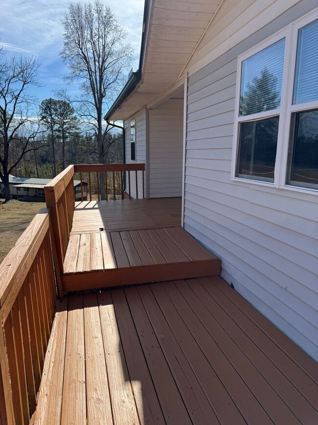 Building Photo - Spacious 4-Bedroom Rural Home on Private Acreage