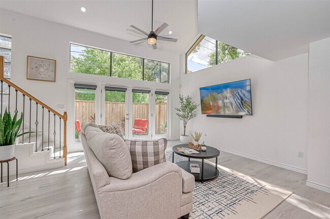 Building Photo - 5613 St Paul St