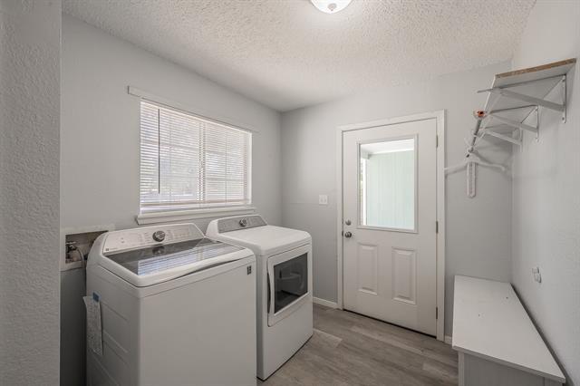 Building Photo - 1009 S Waco St