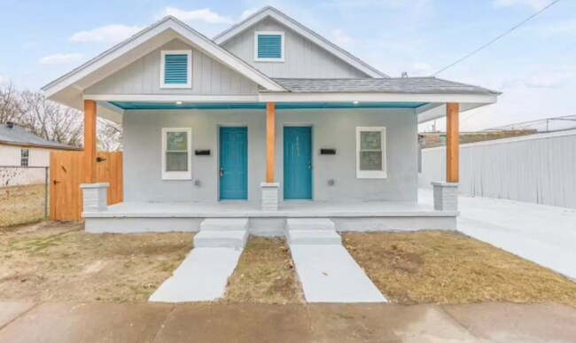 Primary Photo - 1518 Willis St