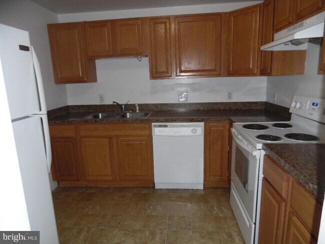 Primary Photo - 1416 N Shenandoah Ave