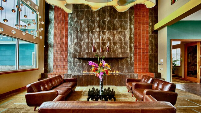 Building Photo - 550 Viridian Dr