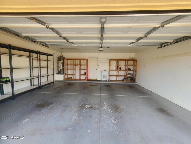 Building Photo - 2880 S Tumbleweed Ln