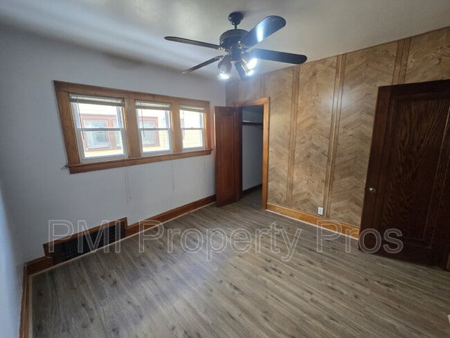 Building Photo - 4225 N 26th St