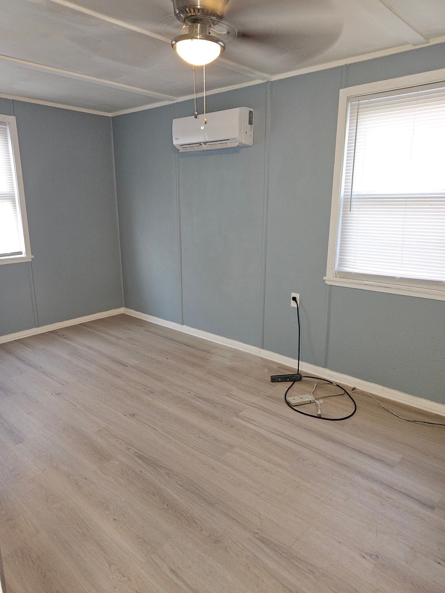 Building Photo - 505 S Magnolia St