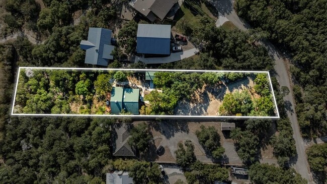 Building Photo - 18300 W Rim Dr