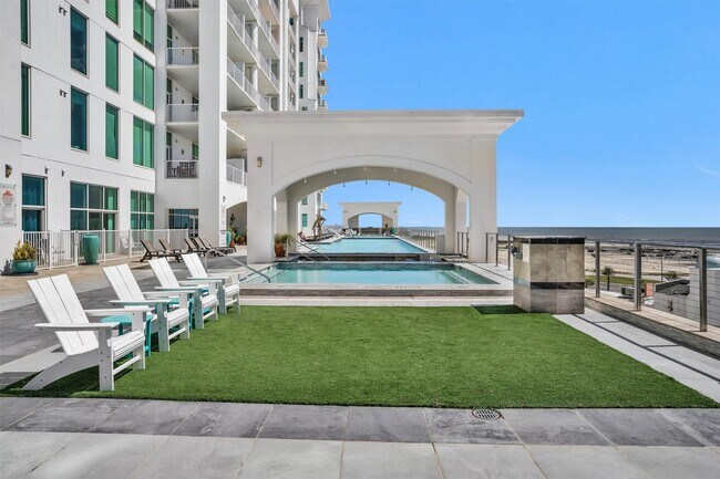 Building Photo - 500 Seawall Blvd