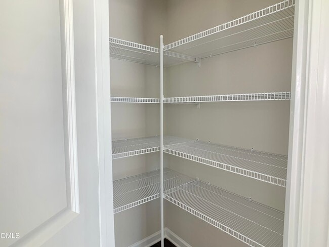 Building Photo - 213 Brisk Dr