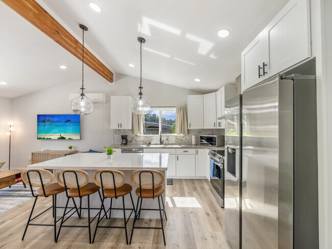 Building Photo - 95-148 Waimakua Dr