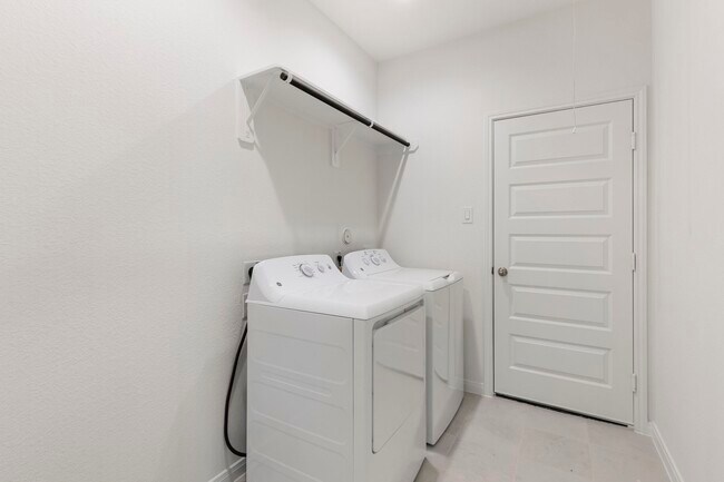 Building Photo - 11832 Whirlaway Dr