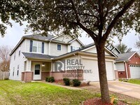 Building Photo - Gorgeous 4 Bed, 2.5 Bath Home in Prime Location!