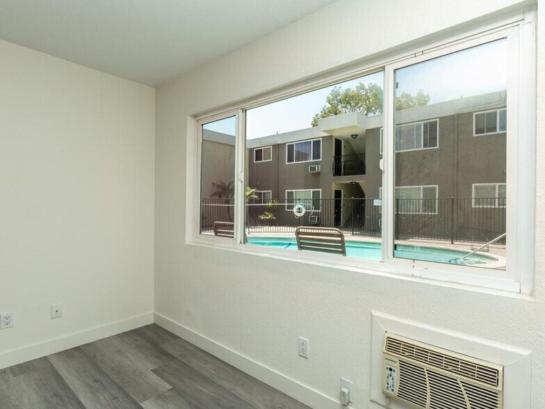 Building Photo - 6602 Beadnell Way