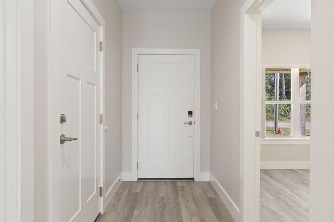 Building Photo - 1360 Georgia Ave