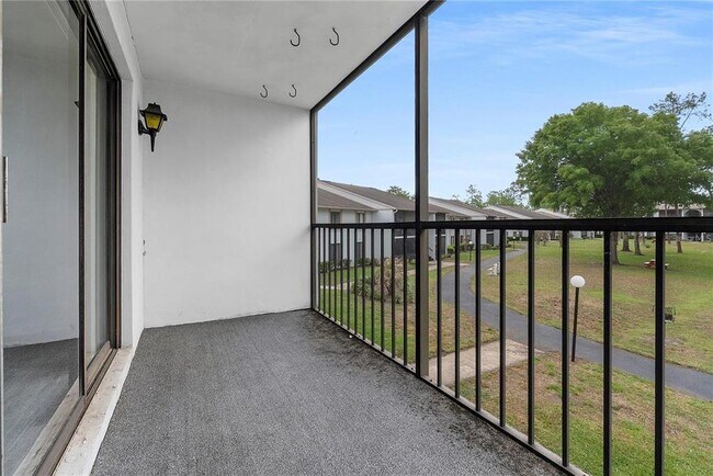 Building Photo - 8203 Sun Spring Cir