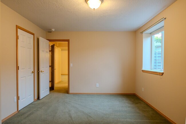 Building Photo - 217 Coho Rd