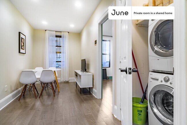 Building Photo - Room in Shared 2 bed/1 bath home