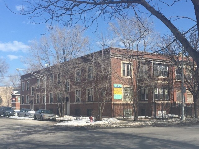 Building Photo - 1524 W Garfield Blvd