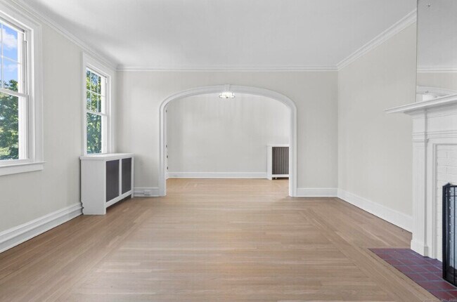 Building Photo - 1070 Whitney Ave - Lake Whitney -1 Month Free