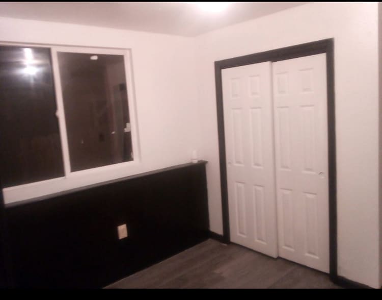 Building Photo - 916 Sonoma Ave